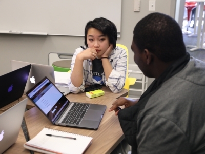 Students at computer in Collaboratory Classroom