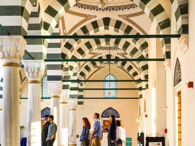 Muslim Student Association Visits Mosque