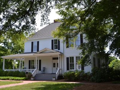 Smith House exterior