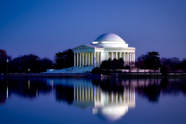 Jefferson Memorial in Washintong D.C. through the water and trees