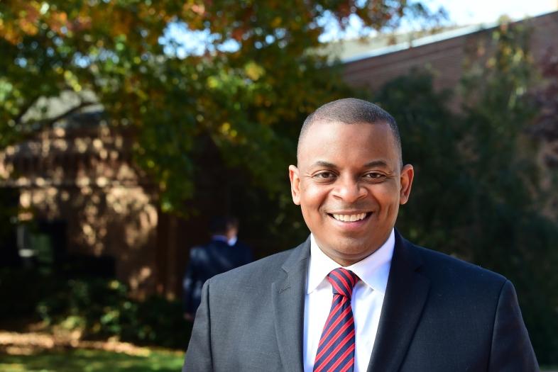 Anthony Foxx headshot