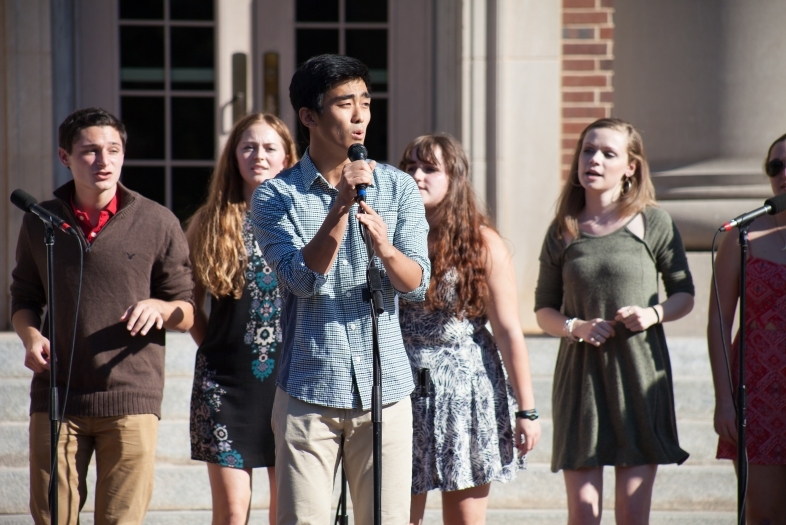 Student group sings