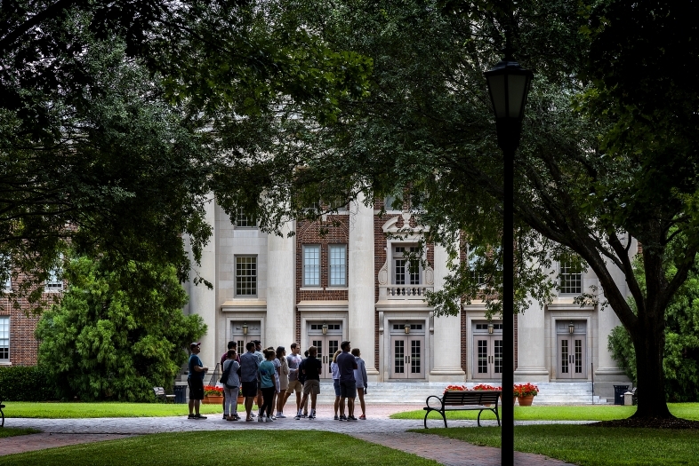 Tour on Campus