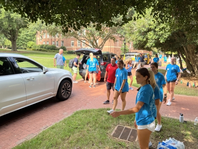 Move In Day 2022 Belk