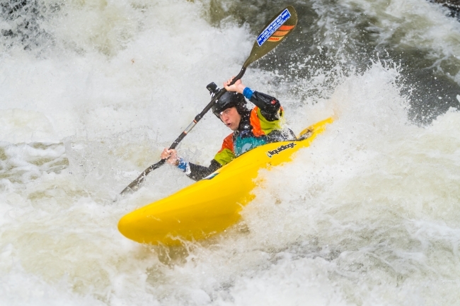 Josh Huber '22 Kayaks Green River Race