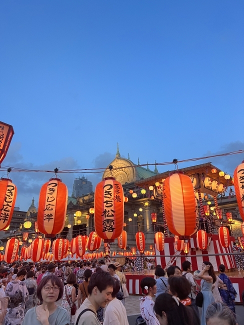 A festival of Movement submitted to Bliss Photo Contest of lanterns and people in Japan