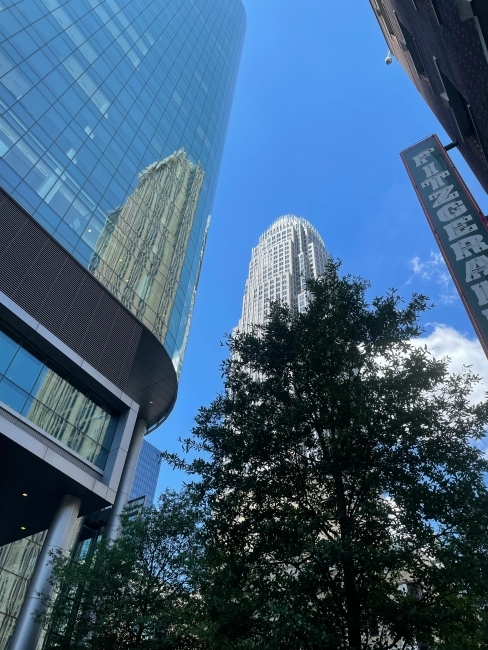 building in uptown charlotte