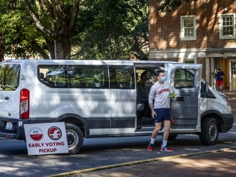 Van on Richardson Circle Drops Students Off After Voting