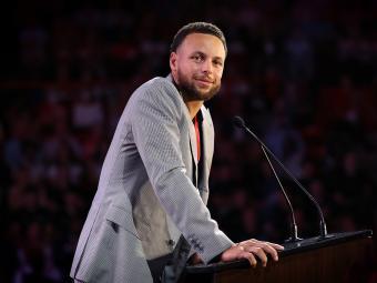 VIDEO: Steph Curry christens Davidson's new facility - NBC Sports