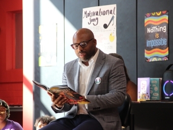 Boris (Bo) Henderson ’01 reading at the Freedom School