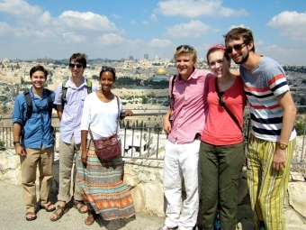 Julia Watkins ’14 visiting with a group