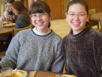 Vail Commons Two Students during commonsgiving